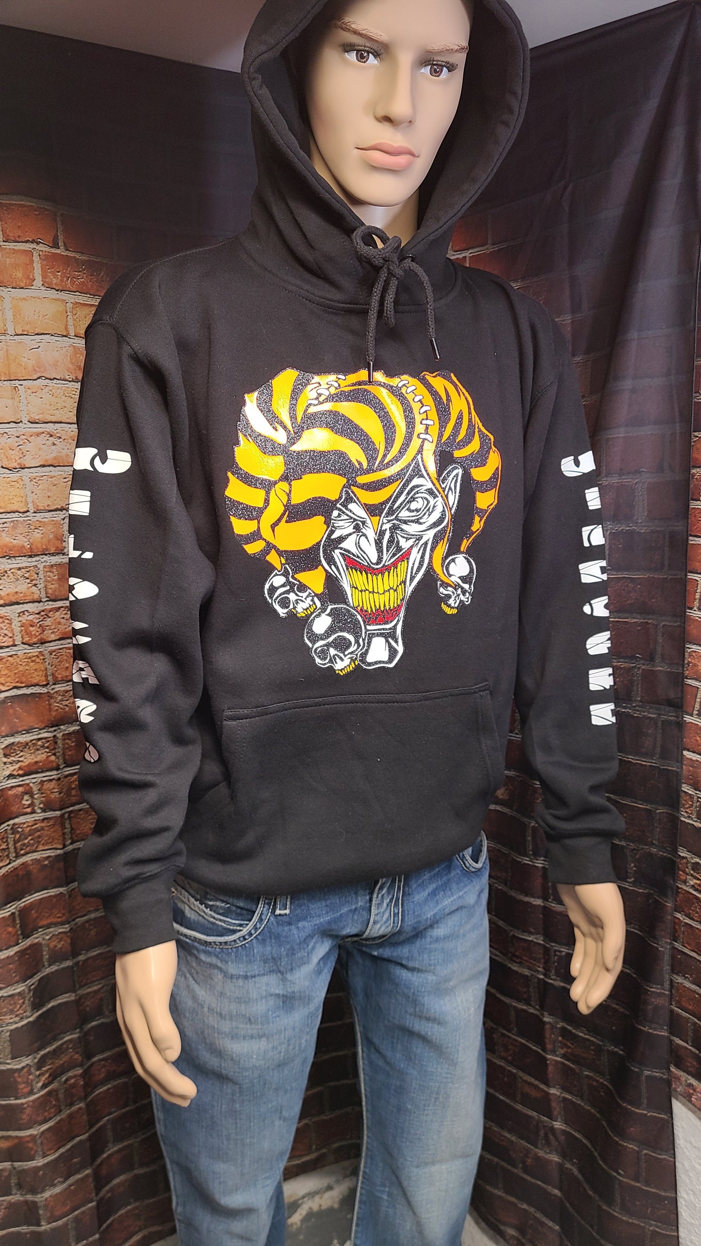 WILDCARD (graphic on hood)